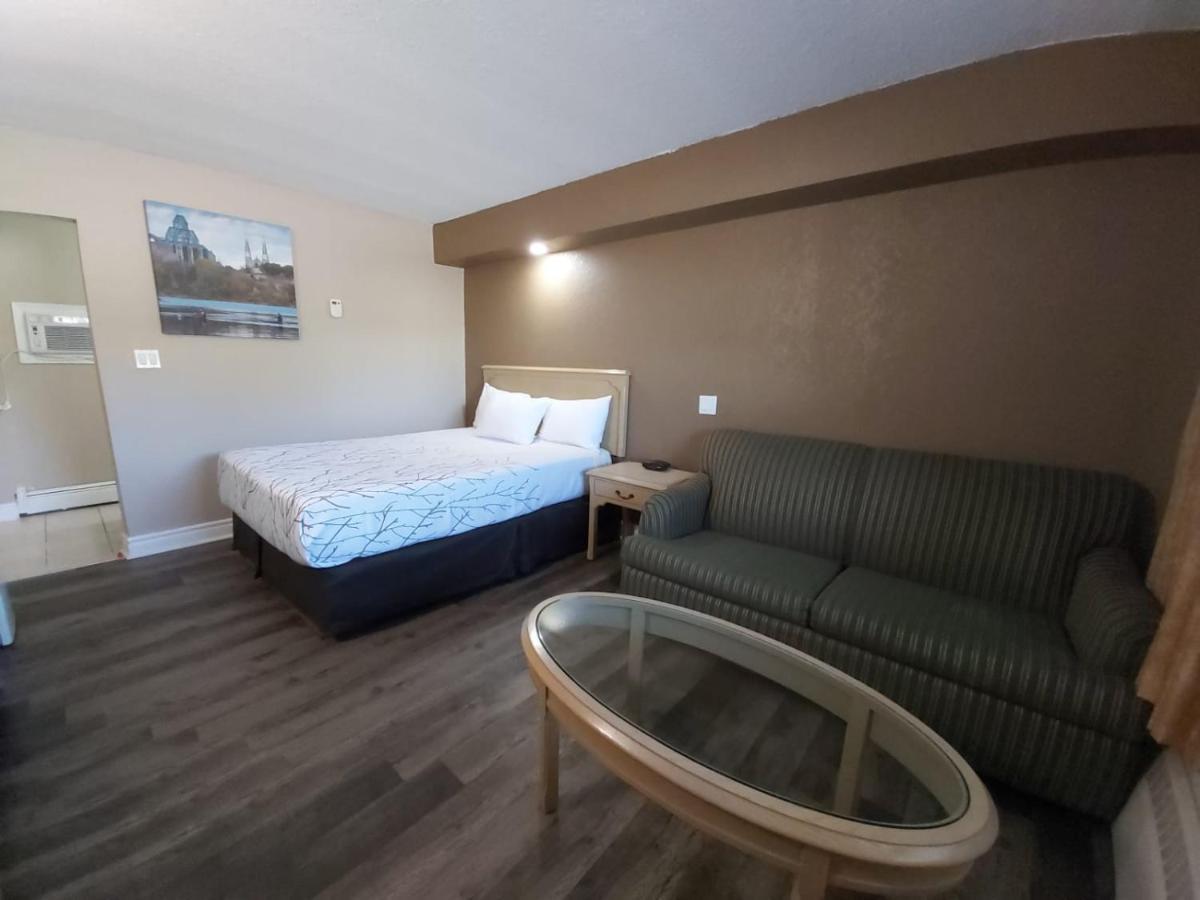 Arnprior Motor Inn Εξωτερικό φωτογραφία