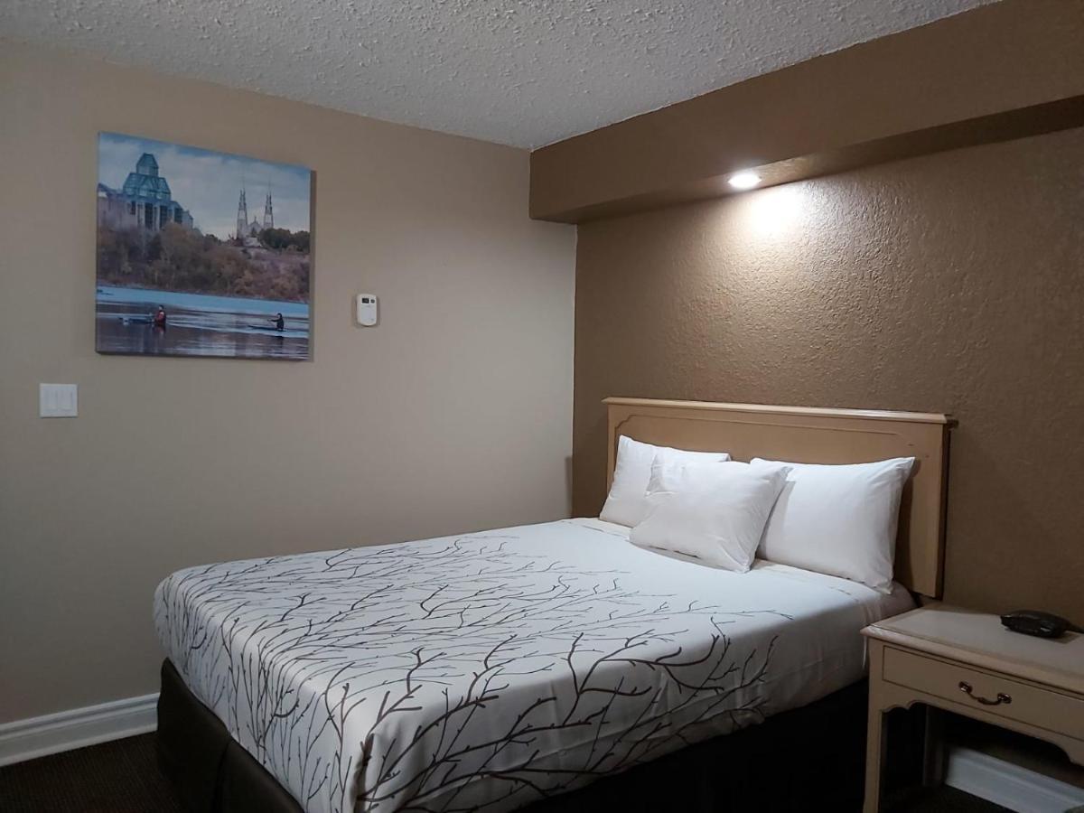 Arnprior Motor Inn Εξωτερικό φωτογραφία