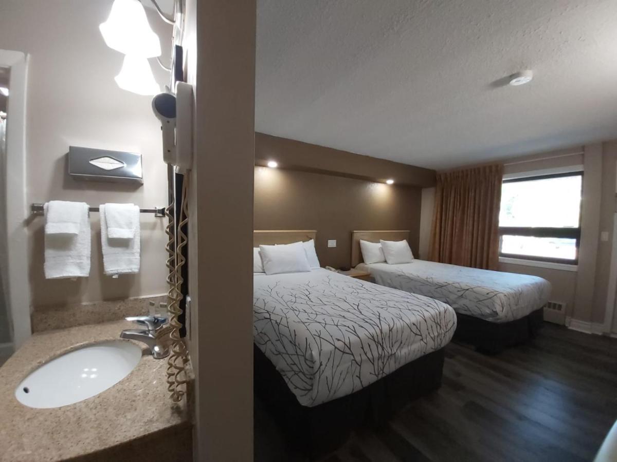 Arnprior Motor Inn Εξωτερικό φωτογραφία