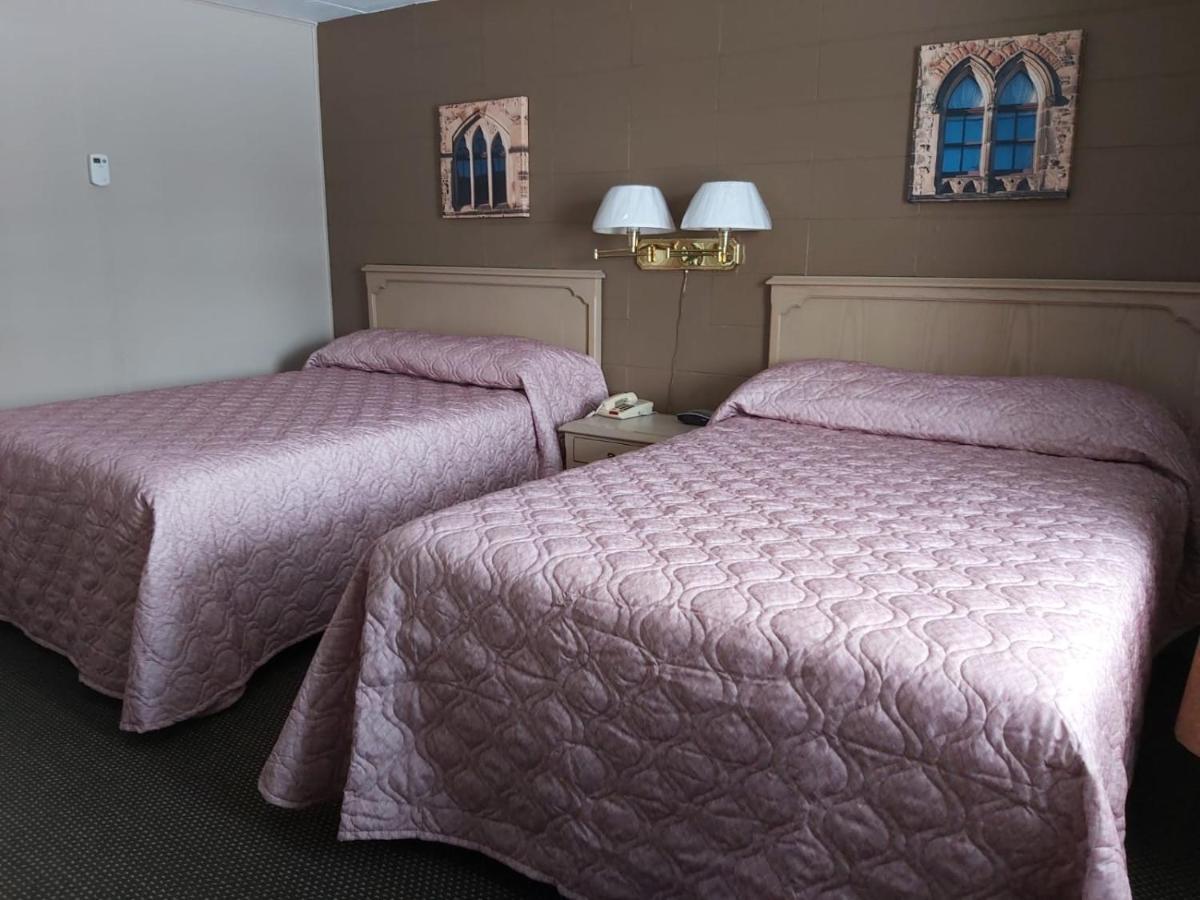 Arnprior Motor Inn Εξωτερικό φωτογραφία