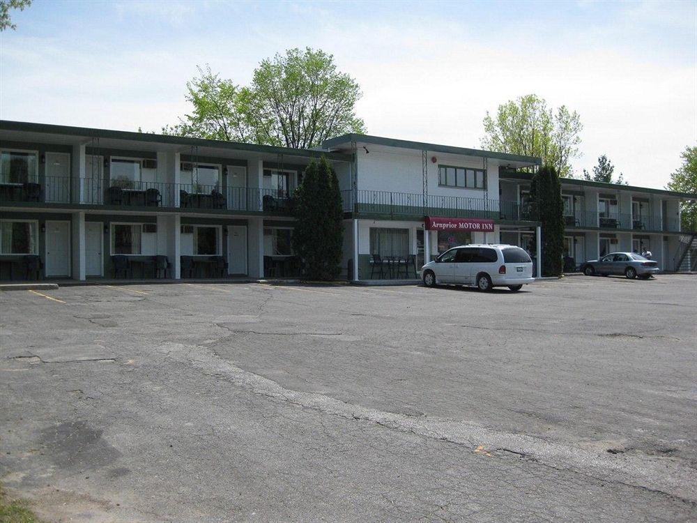 Arnprior Motor Inn Εξωτερικό φωτογραφία